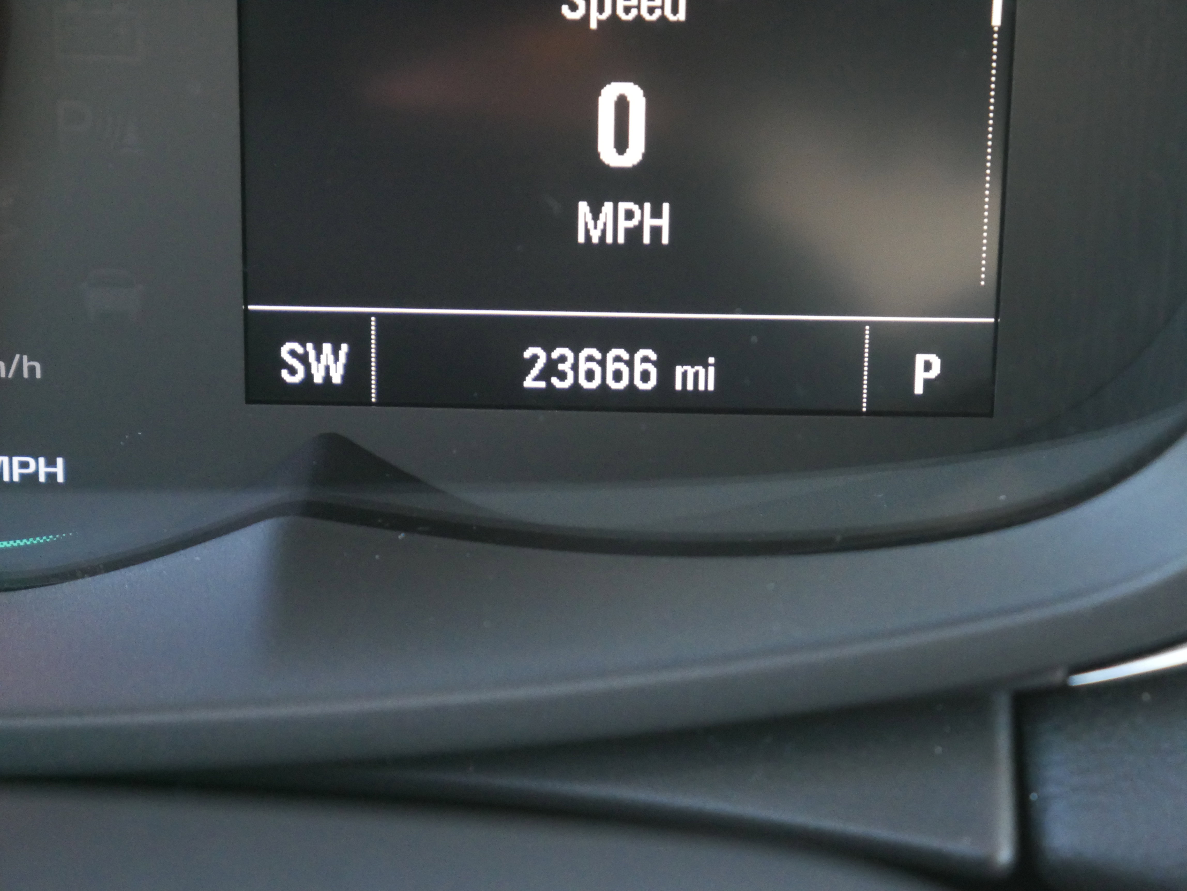 Used 2022 Chevrolet Trax LS w/ Tint and Cruise Package image 29