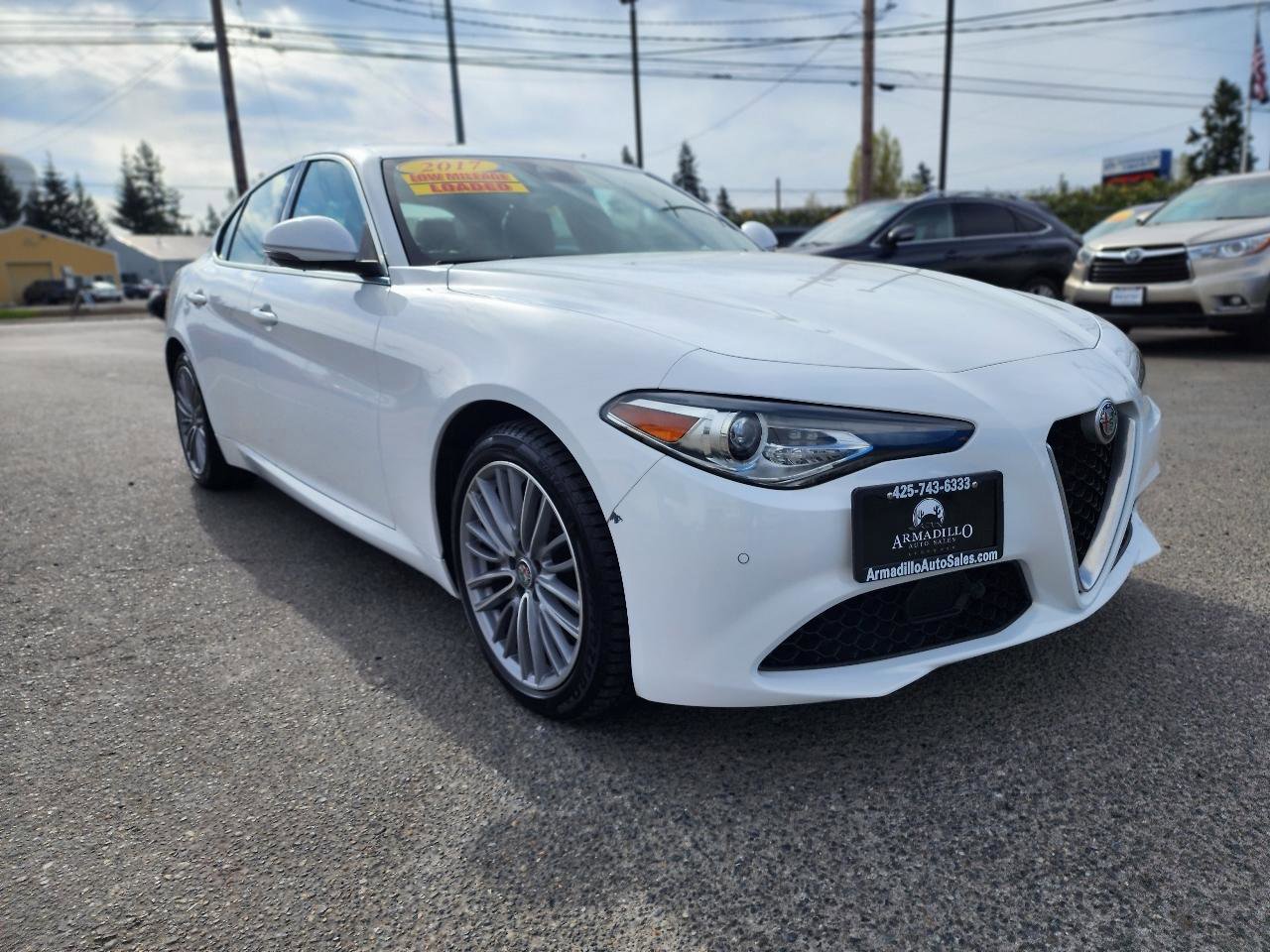 Used 2017 Alfa Romeo Giulia Ti w/ TI Lusso Package AWD/4WD image 4