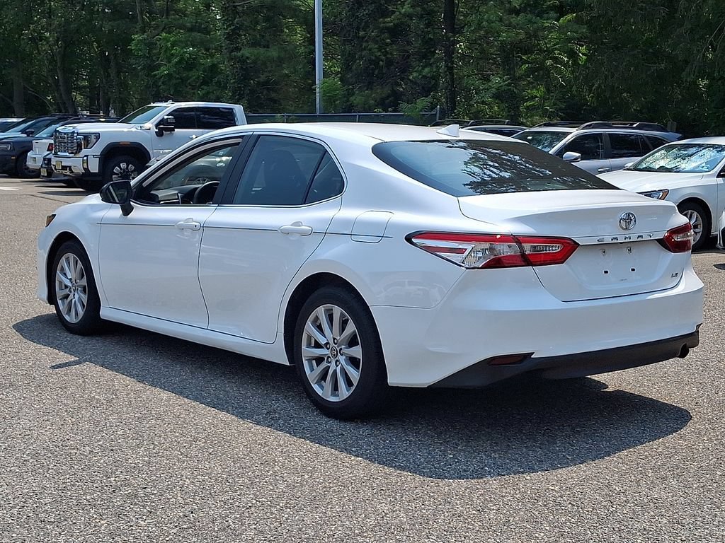 Used 2019 Toyota Camry LE FWD image 6