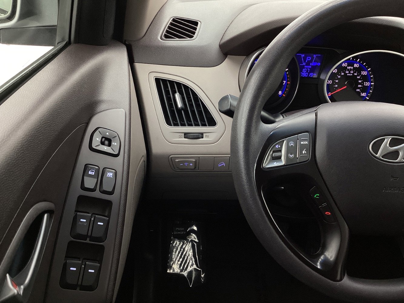 Used 2015 Hyundai Tucson GLS FWD image 31