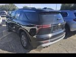 Used 2025 Chevrolet Traverse LT image 4