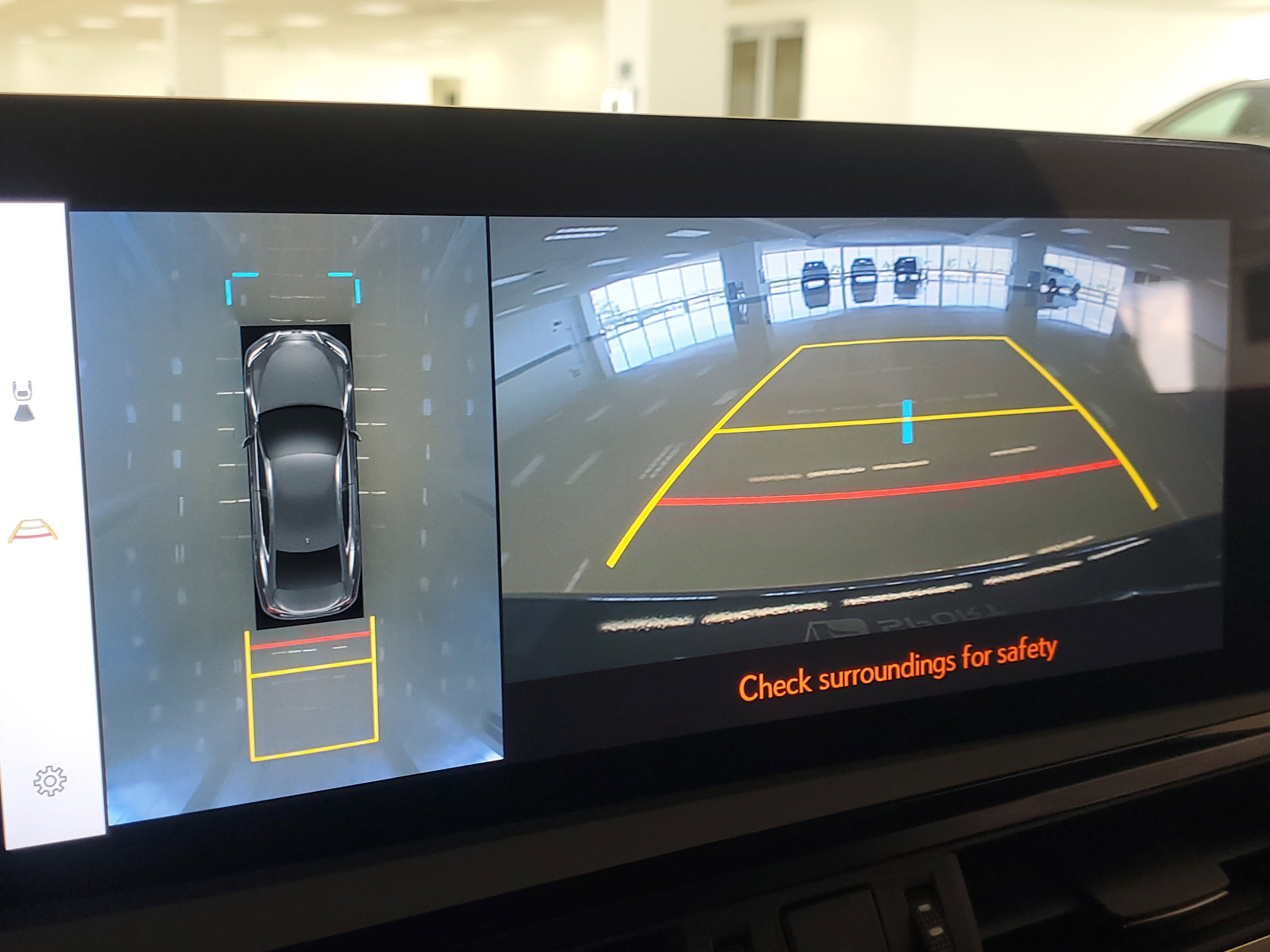 Certified 2024 Lexus ES 350 F Sport w/ Accessory Package (Z2) image 32