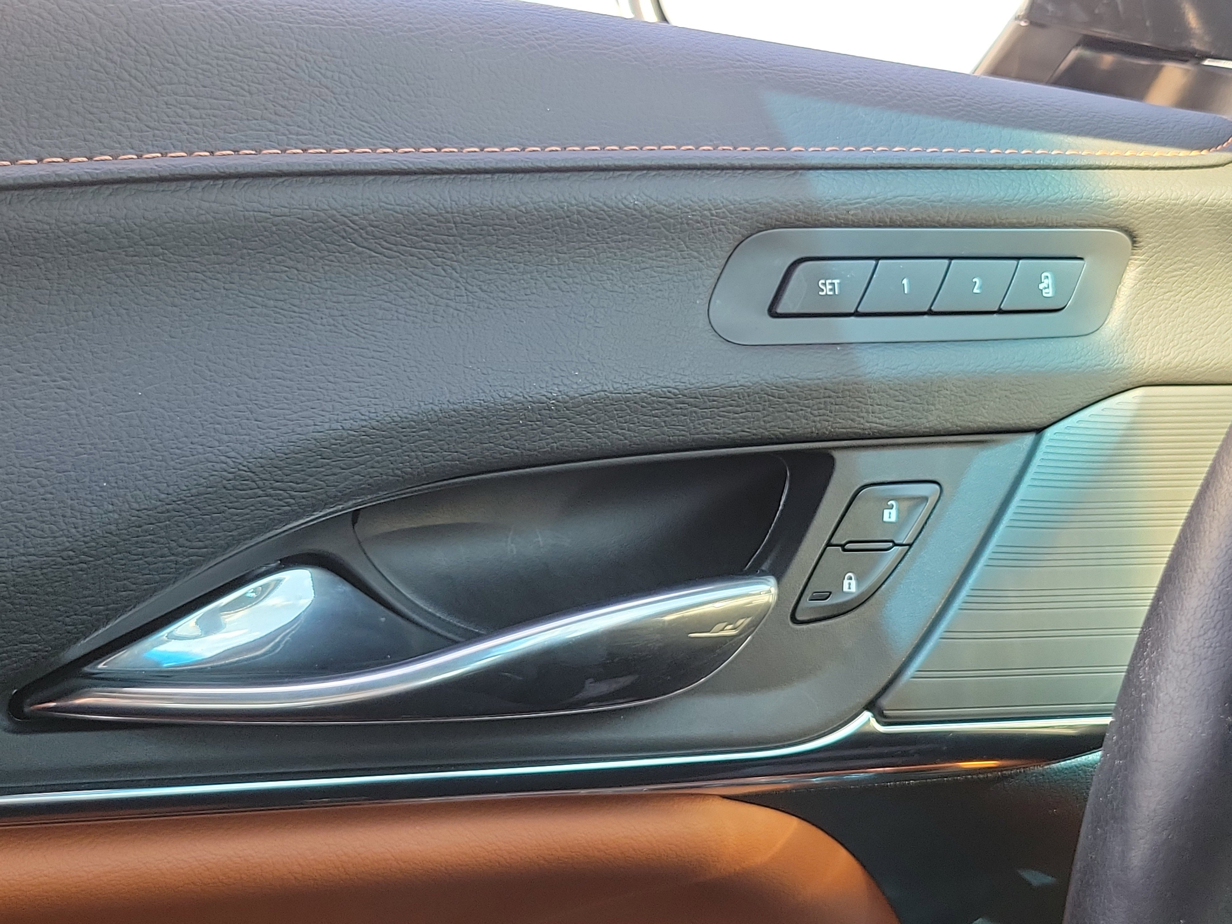 Used 2025 Cadillac CT4 Premium Luxury image 25