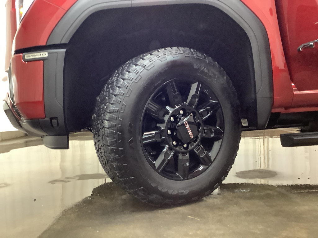New 2026 GMC Sierra 2500 AT4 w/ AT4 Premium Plus Package AWD/4WD image 28