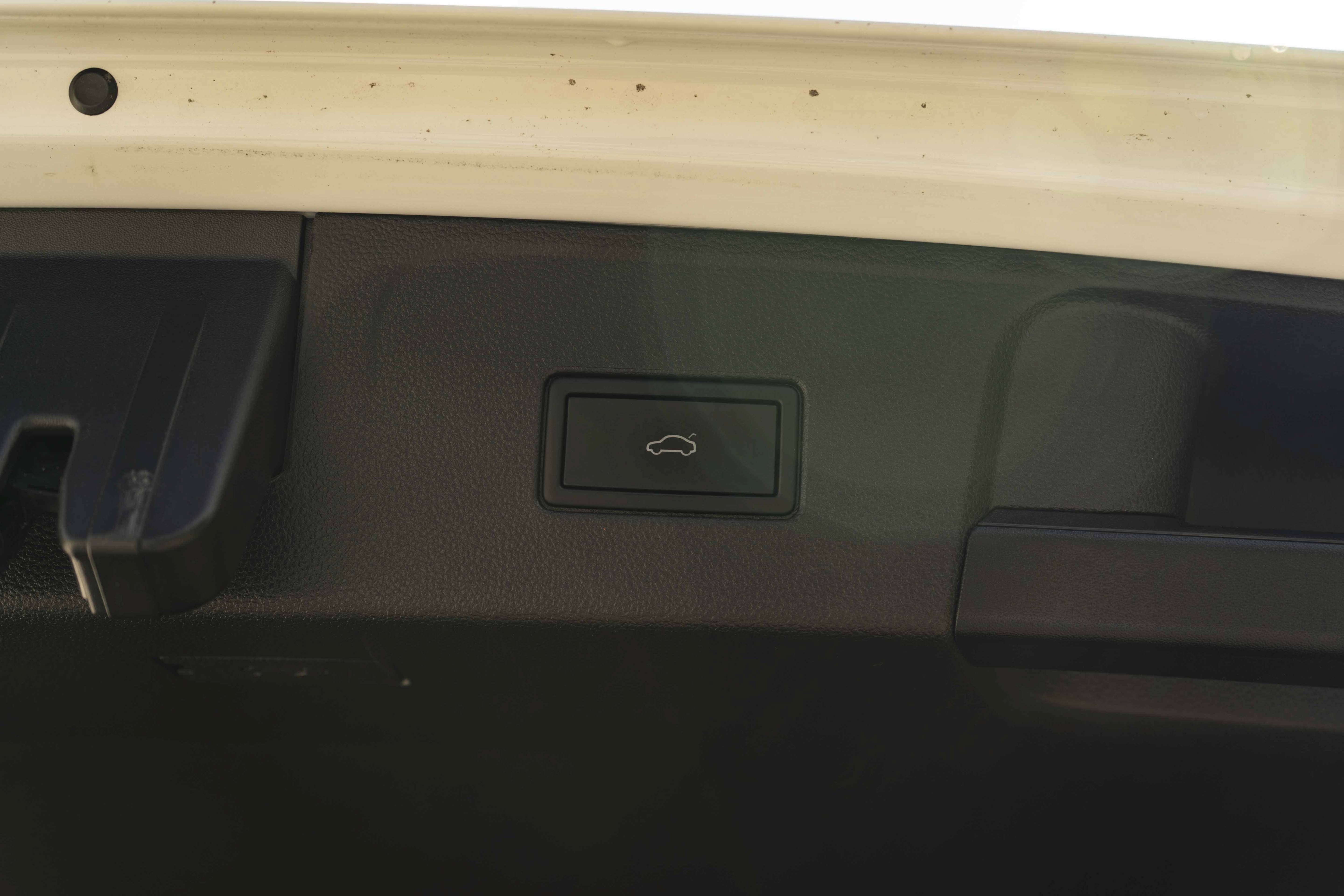 Certified 2024 Volkswagen Atlas SEL AWD/4WD image 45