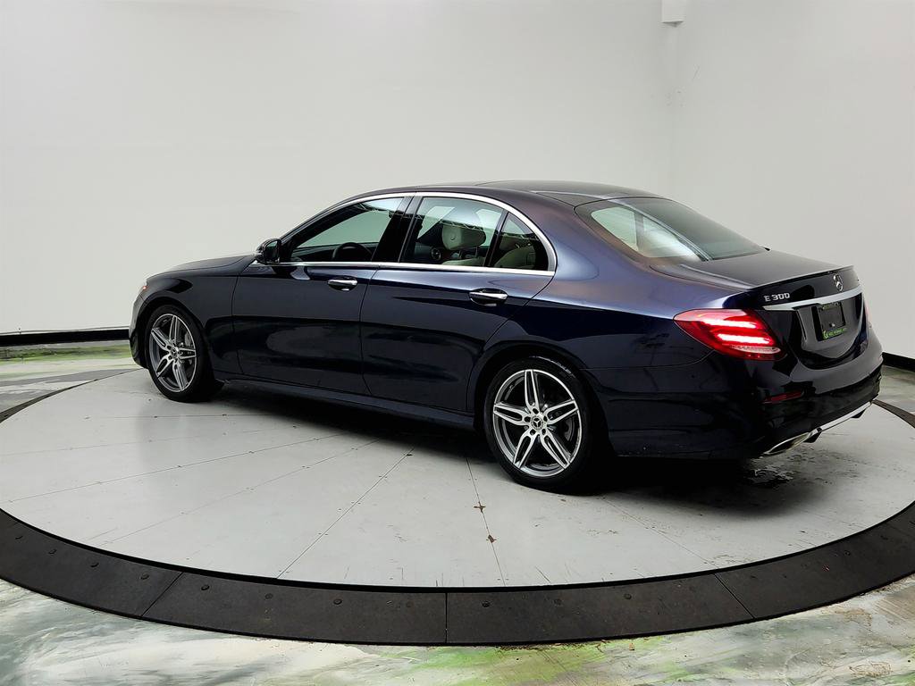 Used 2018 Mercedes-Benz E 300 4MATIC w/ Premium 2 Package image 7