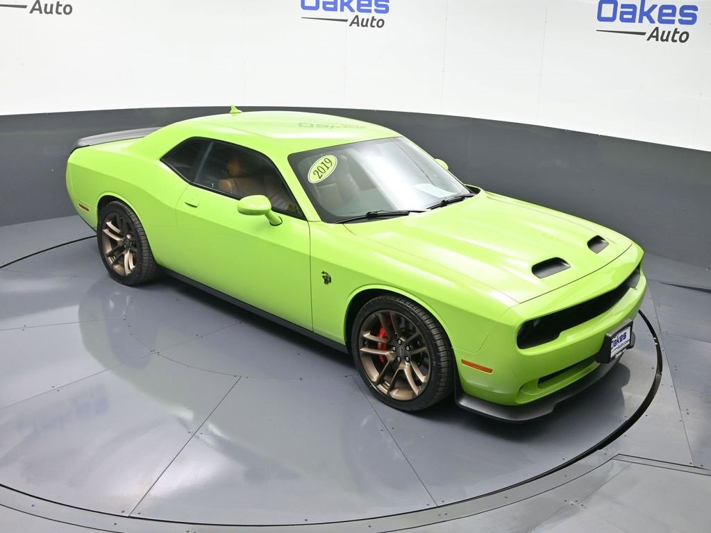 Used 2019 Dodge Challenger SRT Hellcat Redeye image 38