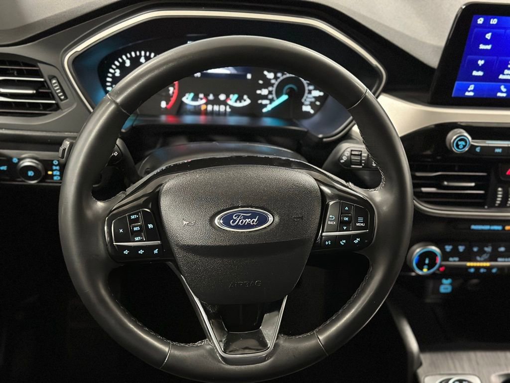 Certified 2022 Ford Escape SEL image 4