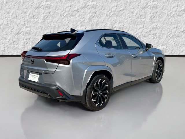 Used 2023 Lexus UX 250h F Sport AWD/4WD image 3