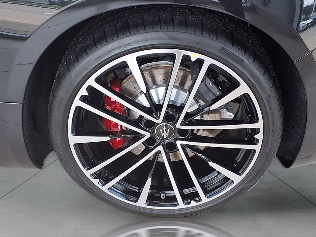 New 2026 Maserati GranTurismo Trofeo AWD/4WD image 7