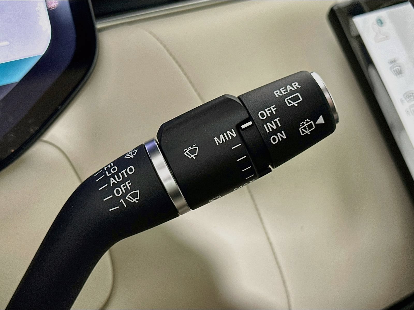 New 2026 Land Rover Range Rover SE AWD/4WD image 21