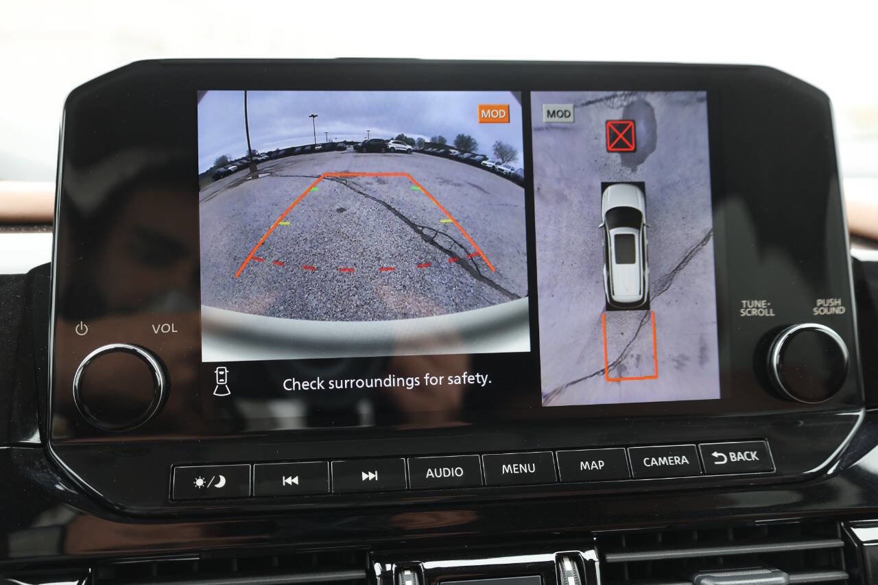 Used 2023 Nissan Pathfinder Platinum image 24