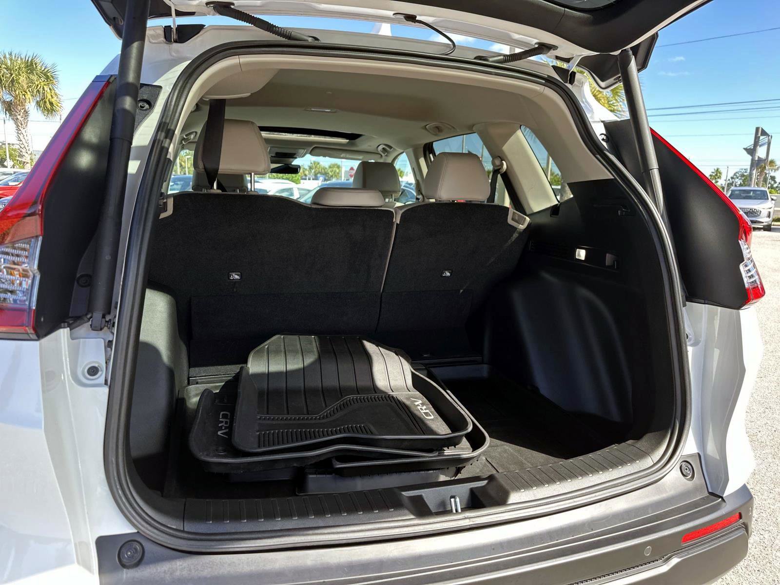 Used 2024 Honda CR-V EX-L image 11