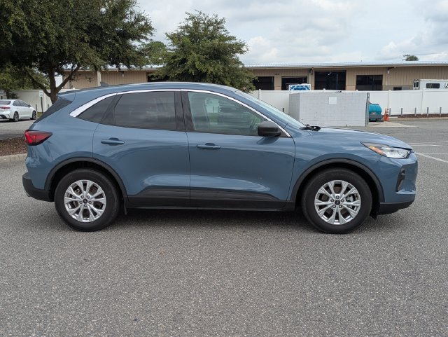 Used 2023 Ford Escape Active FWD image 2