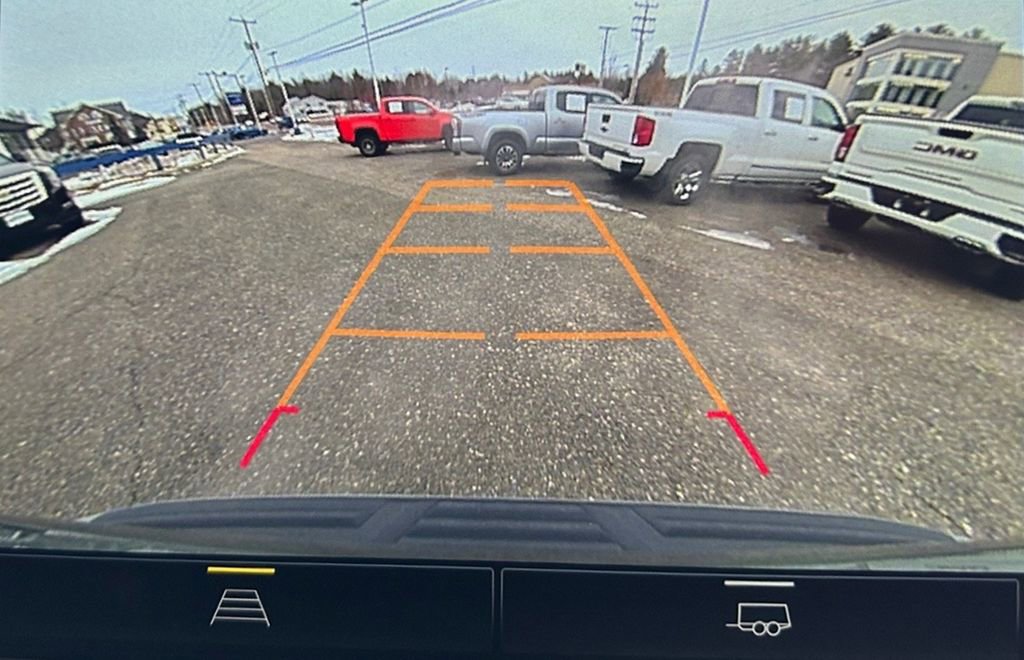 Used 2023 Chevrolet Suburban Premier image 21