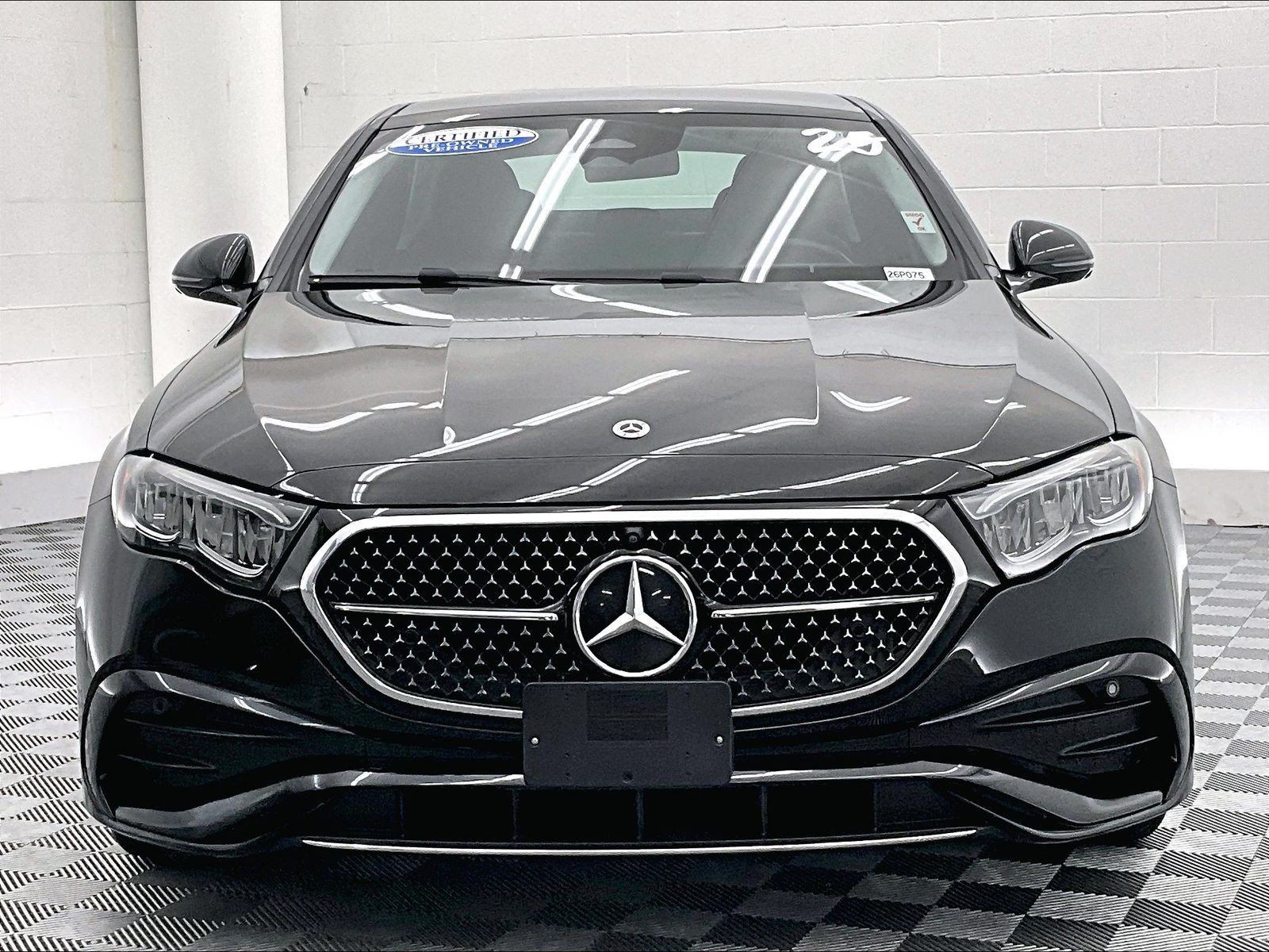 Certified 2025 Mercedes-Benz E 350 4MATIC Sedan image 2