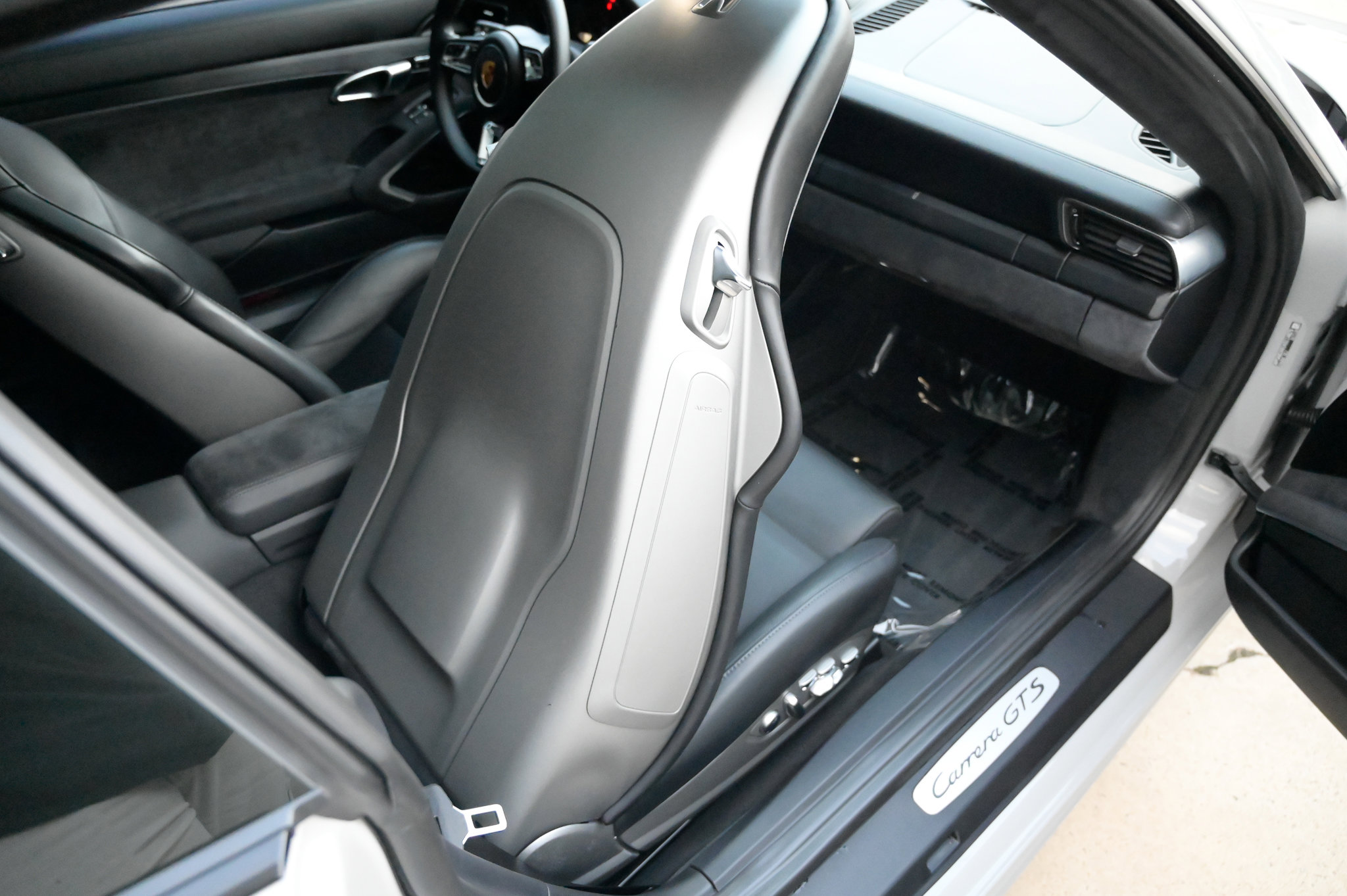 Used 2019 Porsche 911 Carrera GTS image 46