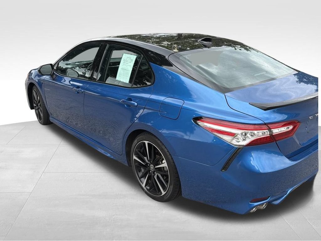 Used 2020 Toyota Camry XSE FWD image 11