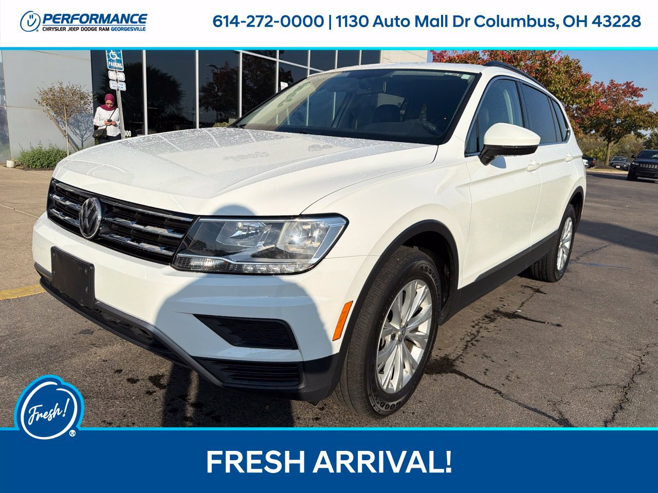 Used 2018 Volkswagen Tiguan SE w/ Panoramic Sunroof Package AWD/4WD image 4