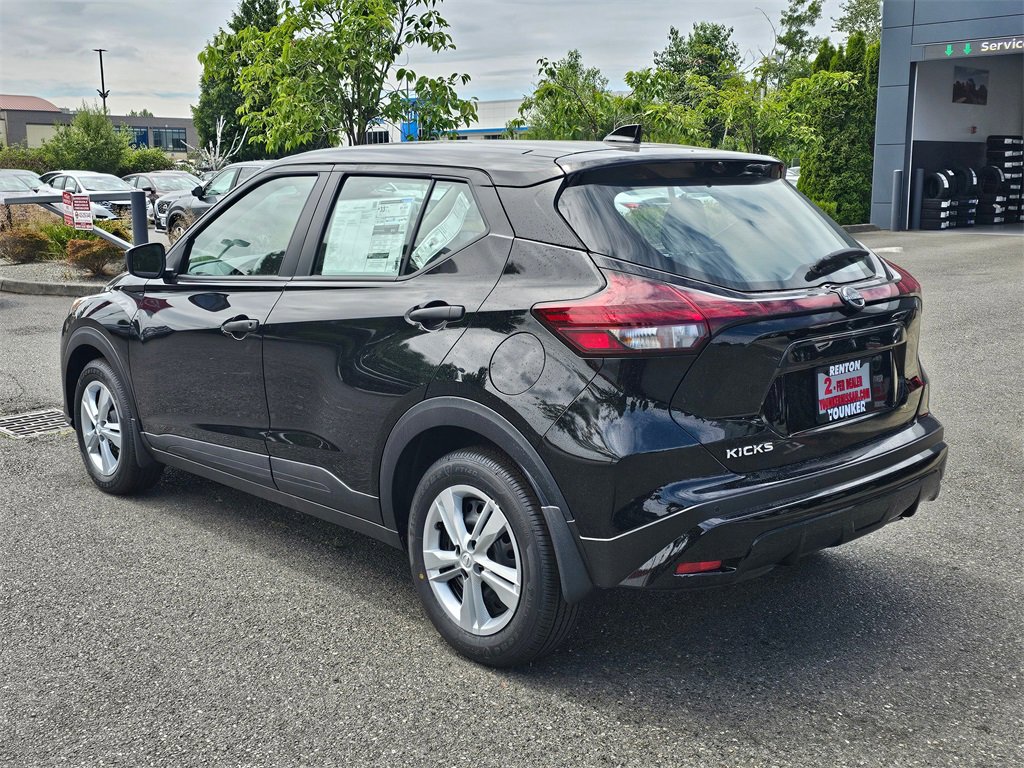 New 2025 Nissan Kicks Play S image 4