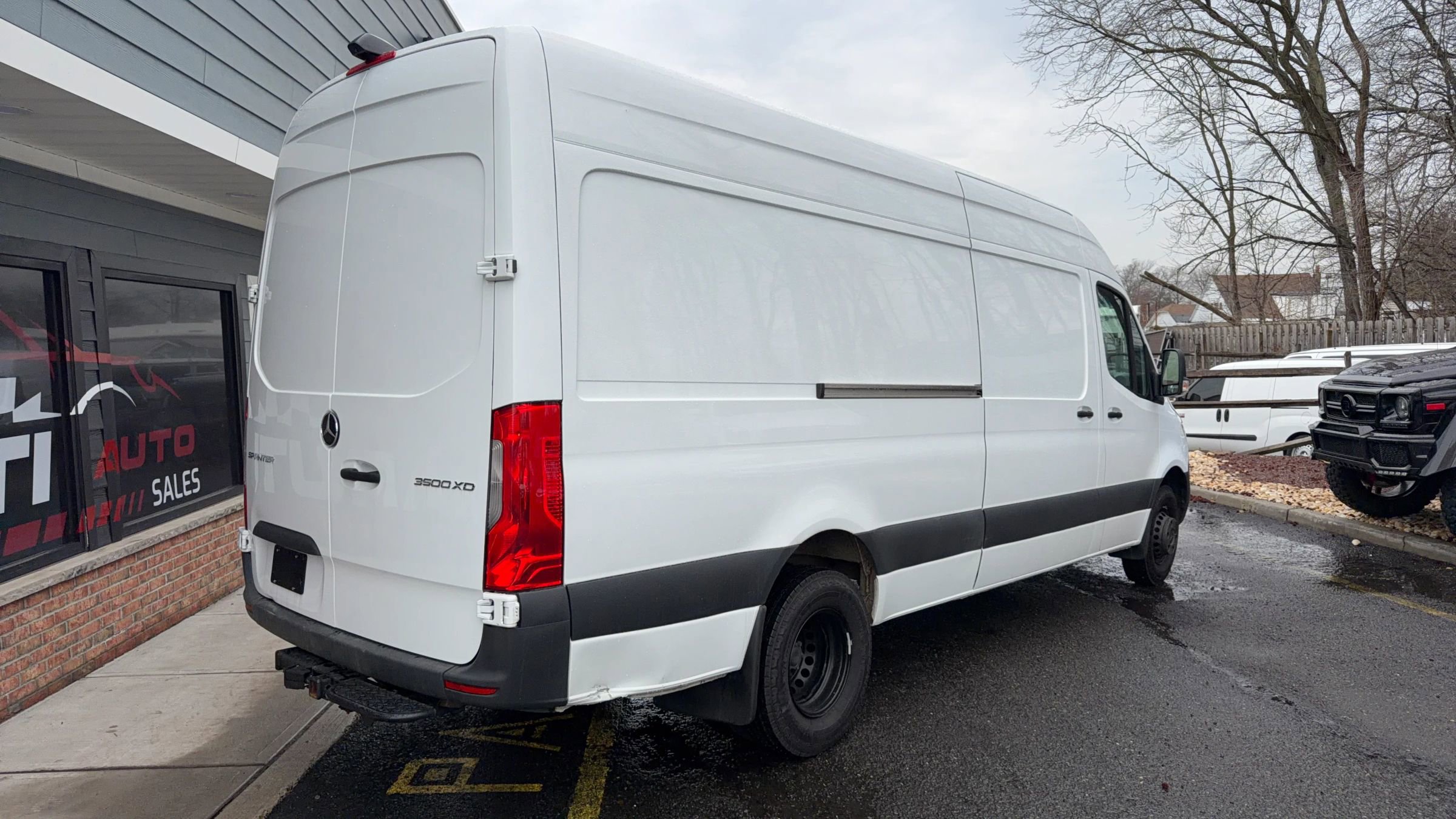 Used 2020 Mercedes-Benz Sprinter 3500 image 5
