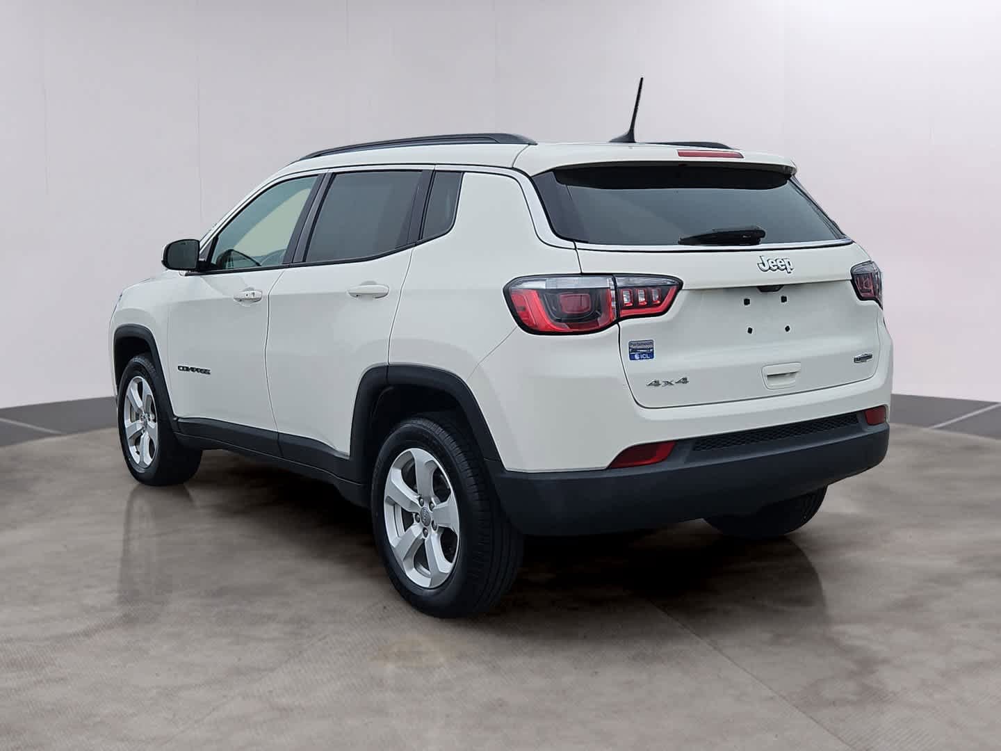 Used 2019 Jeep Compass Latitude AWD/4WD image 6