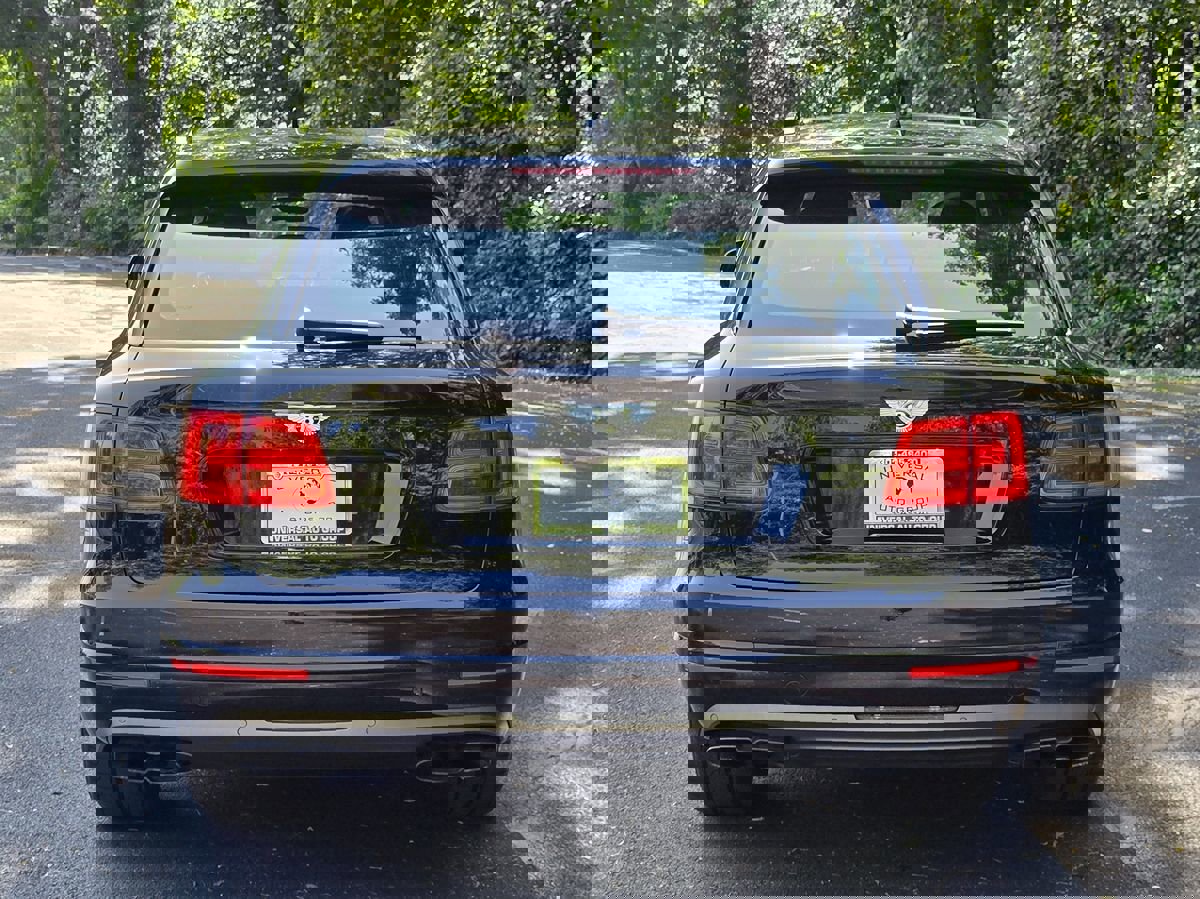 Used 2020 Bentley Bentayga Design Series image 5