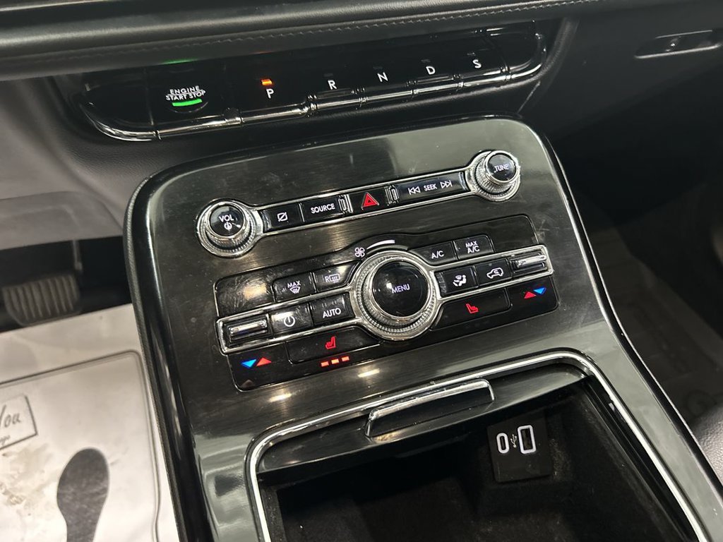 Used 2023 Lincoln Nautilus AWD w/ Premium Package image 17