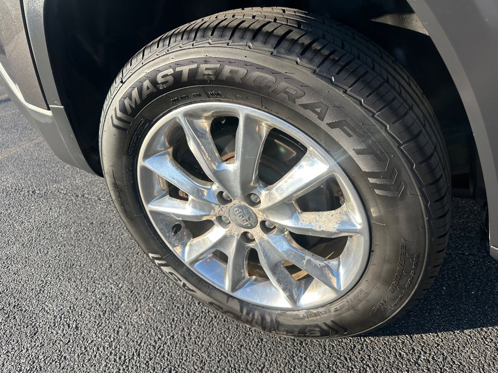 Used 2015 Jeep Cherokee Limited image 14