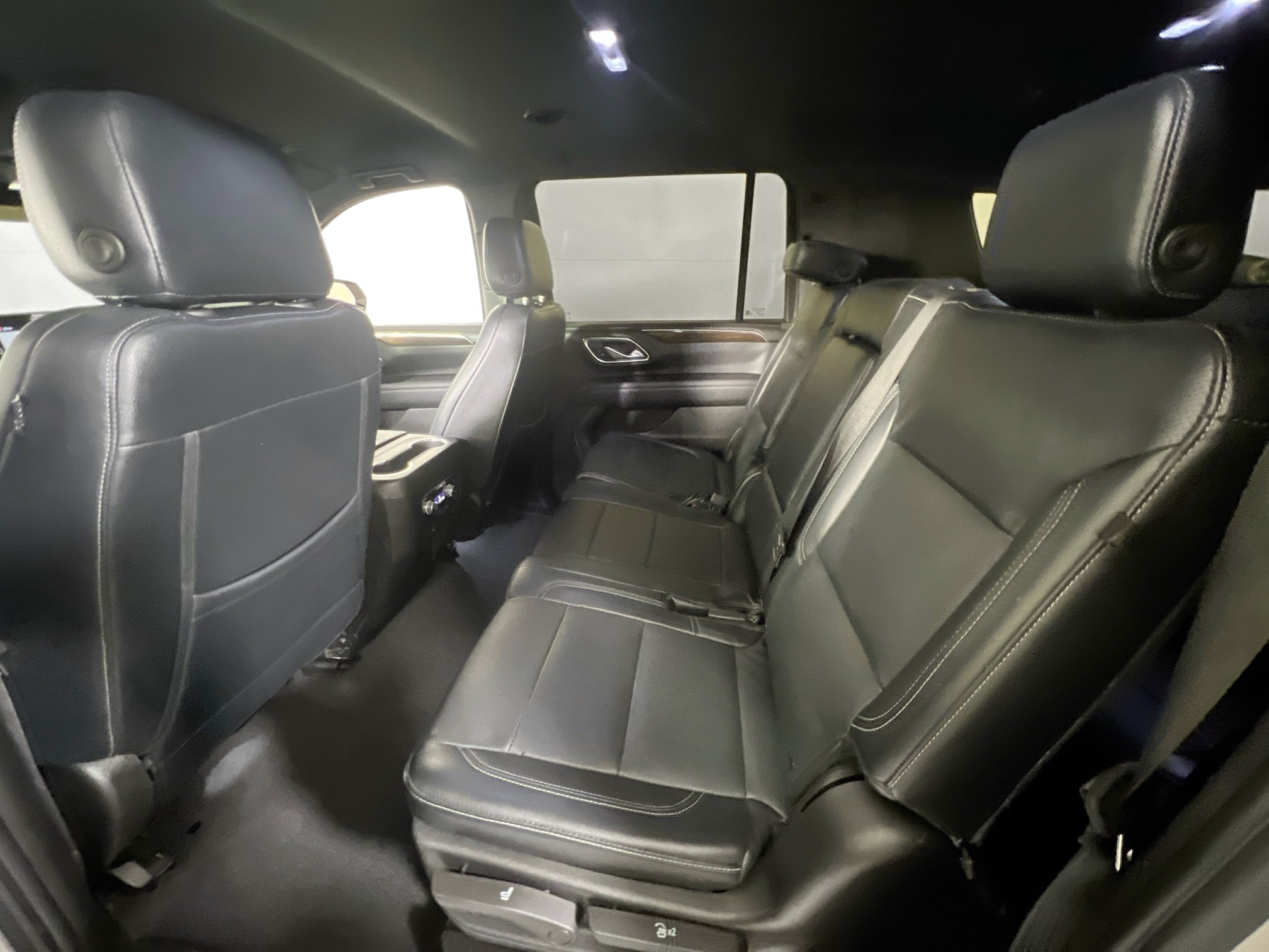 Used 2022 GMC Yukon XL SLE AWD/4WD image 23
