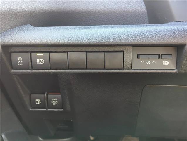 Used 2024 Toyota Sienna XSE FWD image 13