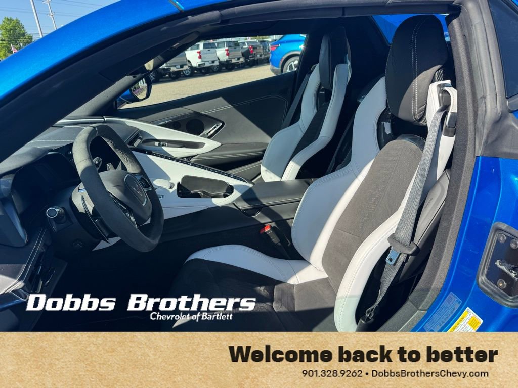Used 2024 Chevrolet Corvette Stingray Preferred Conv image 12