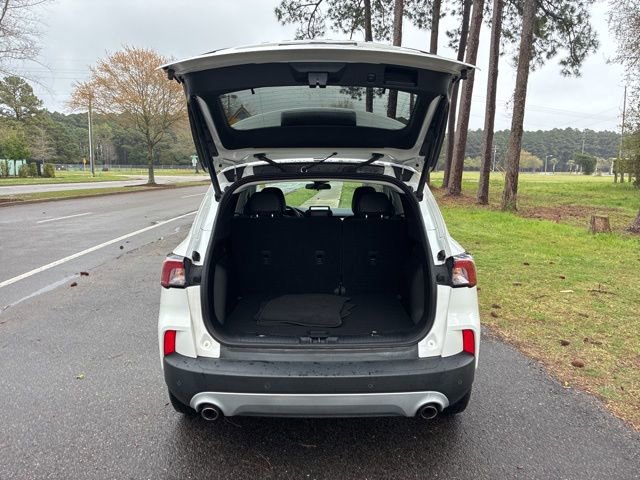 Used 2022 Ford Escape SEL image 18