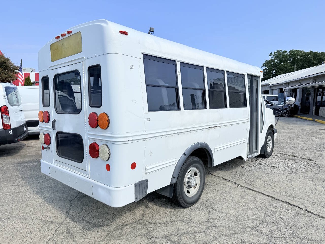 Used 2014 Chevrolet Express 3500 w/ School Bus Package RWD image 4