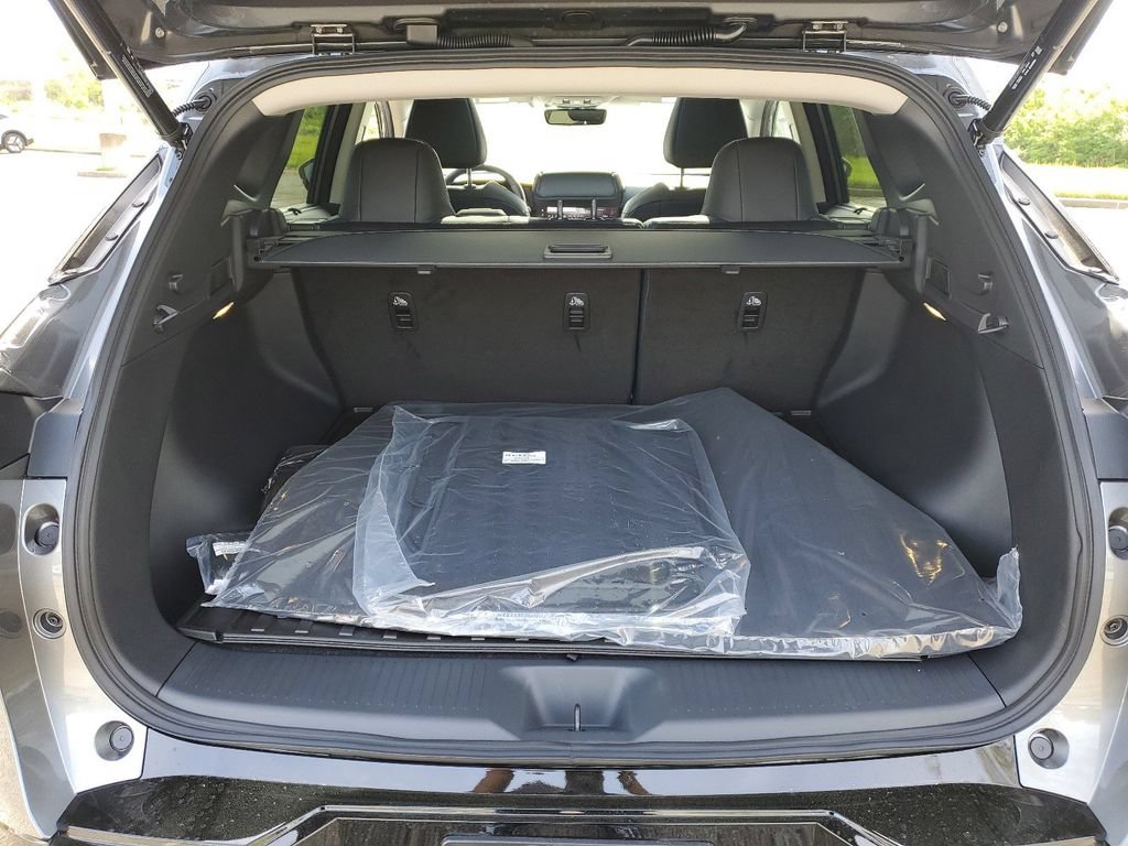 New 2026 Nissan Murano Platinum w/ Cargo Package AWD/4WD image 8