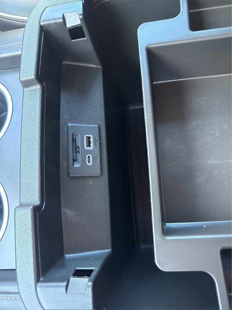 Used 2021 Chevrolet Tahoe Premier image 36