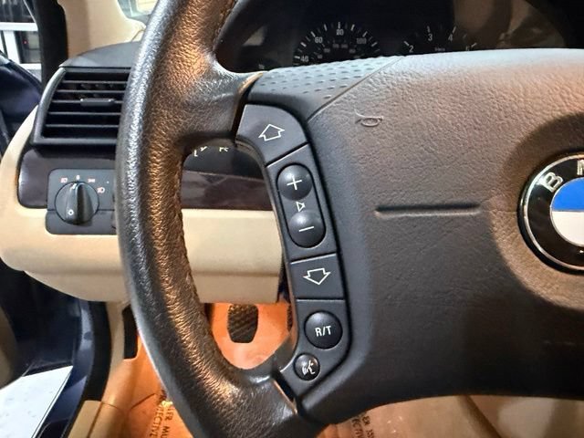 Used 2005 BMW 325xi Sedan AWD/4WD image 18