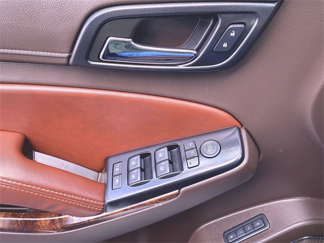 Used 2019 Chevrolet Suburban Premier image 24