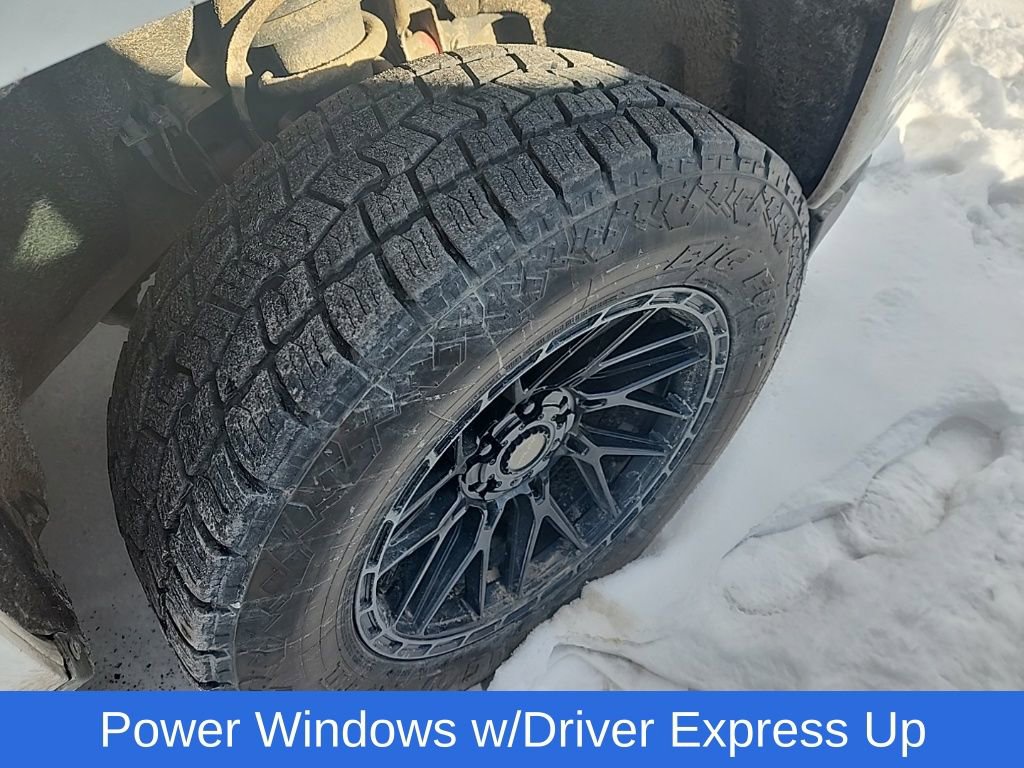 Used 2018 Chevrolet Silverado 1500 High Country image 17