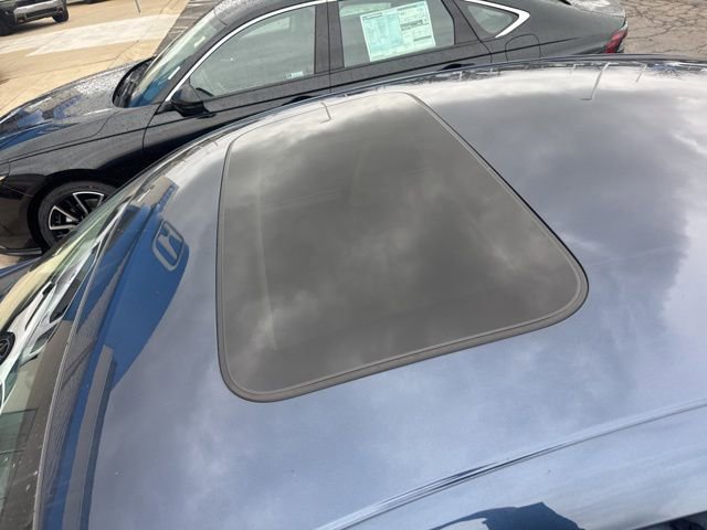 Used 2023 Honda Accord Touring image 12