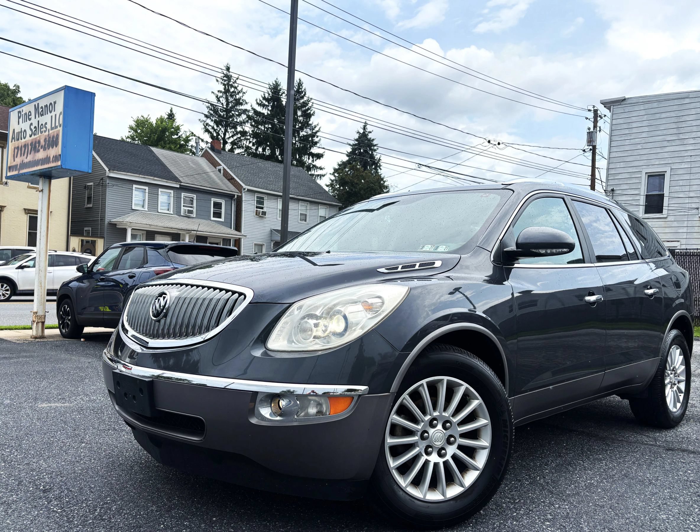Used 2012 Buick Enclave Leather AWD/4WD image 1
