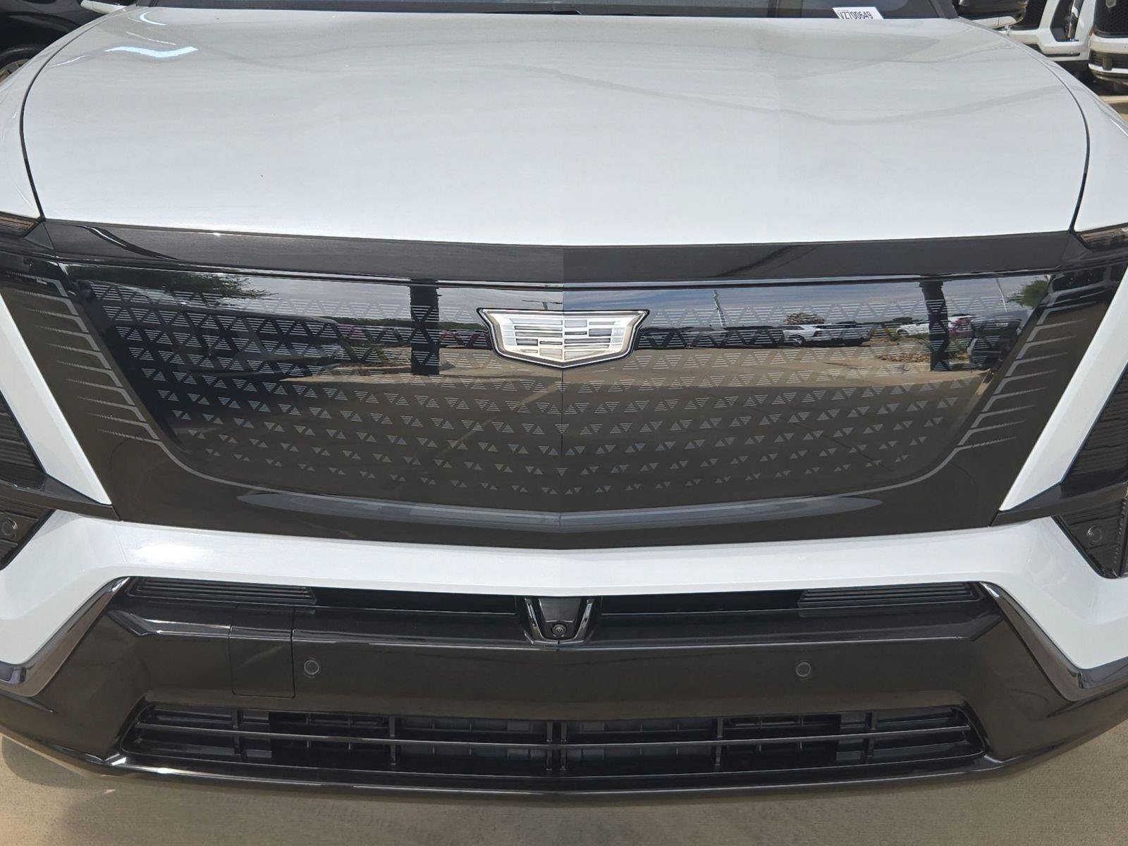 New 2027 Cadillac Vistiq Sport w/ LPO, Floor Liner Package AWD/4WD image 6