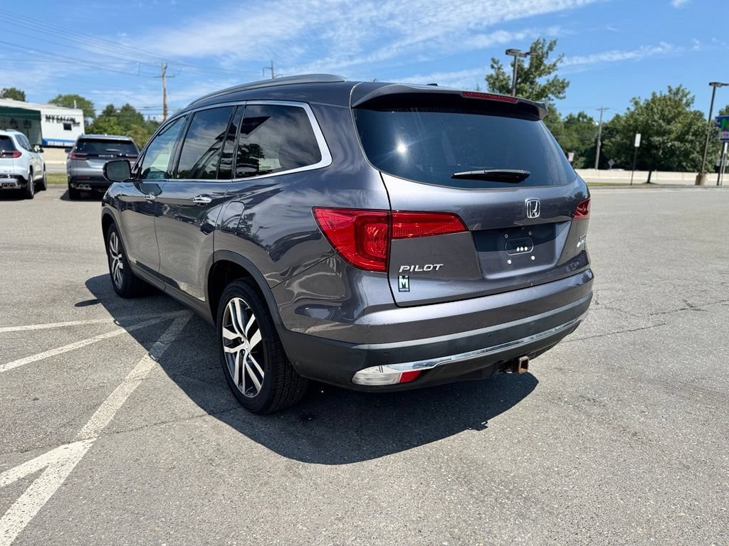 Used 2018 Honda Pilot Touring image 4