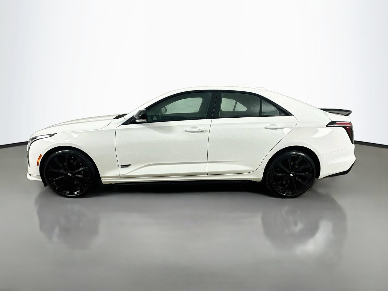 Used 2025 Cadillac CT4 V w/ LPO, ONYX Package AWD/4WD image 8