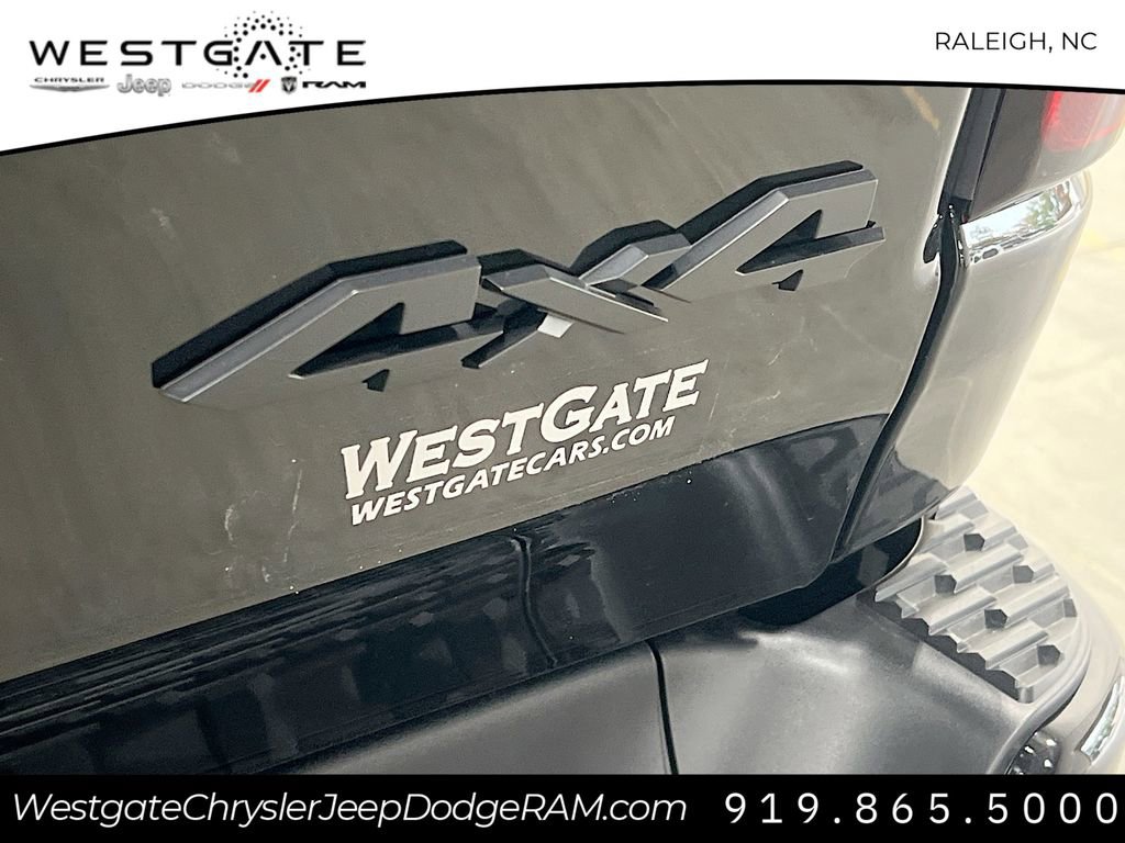 New 2026 RAM 1500 4x4 Crew Cab image 25