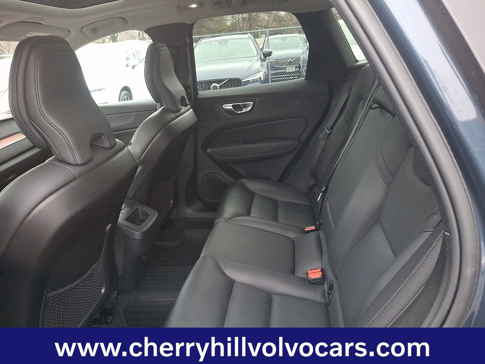 Certified 2023 Volvo XC60 B5 Plus w/ Climate Package image 11