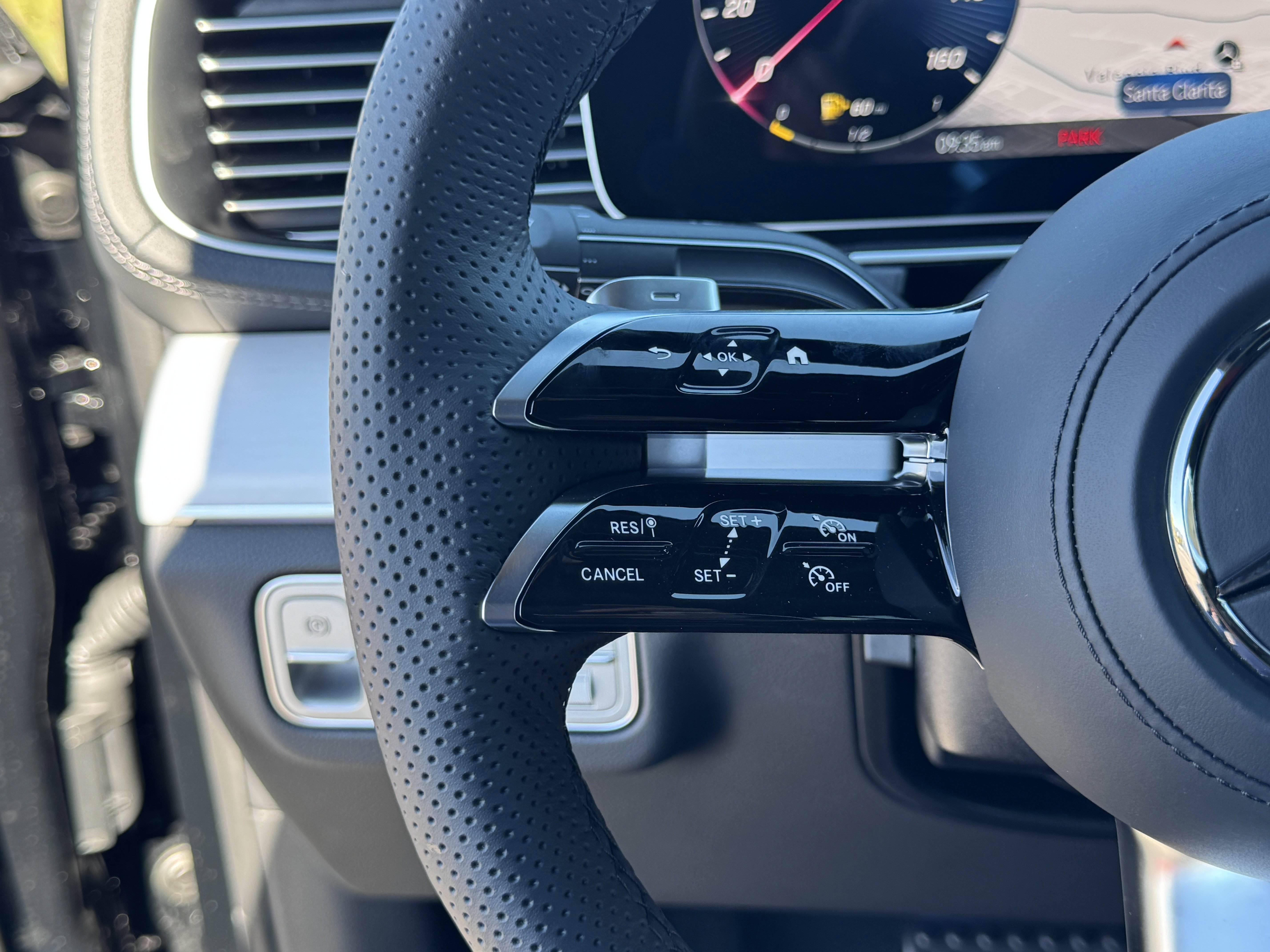 New 2026 Mercedes-Benz GLE 450 4MATIC Coupe image 22