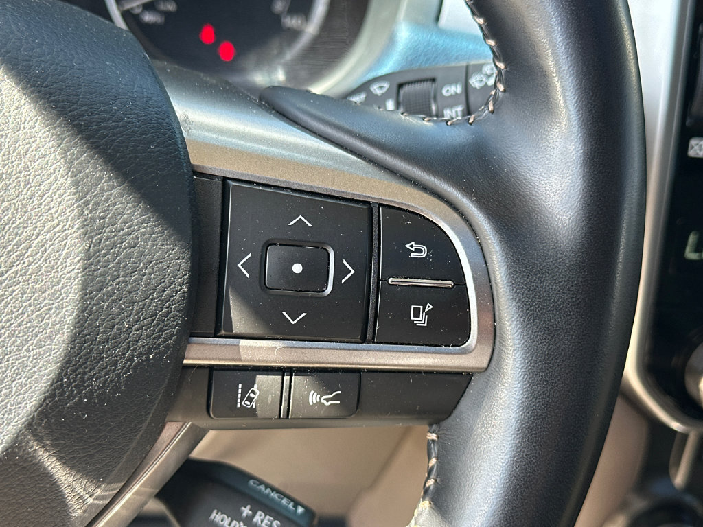 Used 2023 Lexus GX 460 Premium w/ Accessory Package AWD/4WD image 26