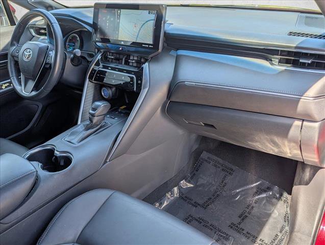 Used 2022 Toyota Venza XLE AWD/4WD image 22