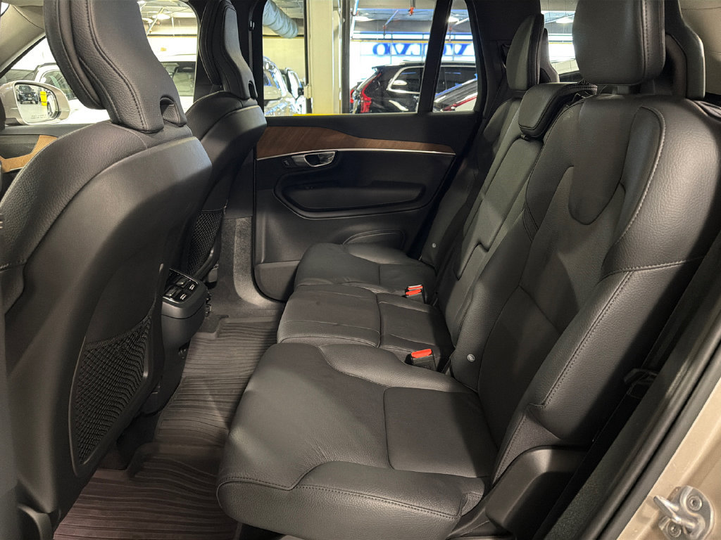 Certified 2023 Volvo XC90 B6 Plus w/ Protection Package Premier AWD/4WD image 22